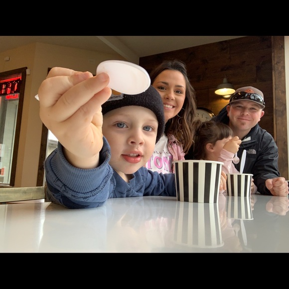 Meet your Posher, Keilee - Picture 3 of 8